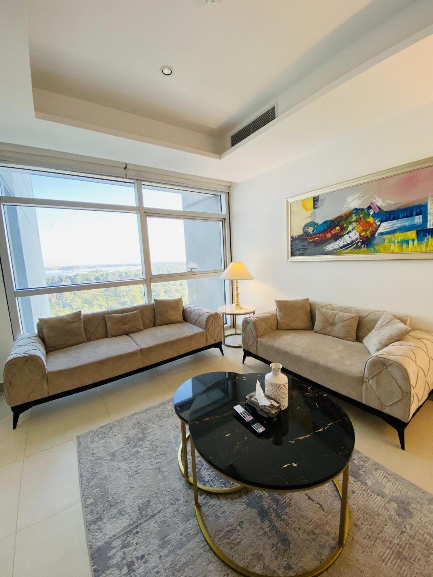 One Constitution Avenue - Apartments By Superhost Stays Исламабад Екстериор снимка