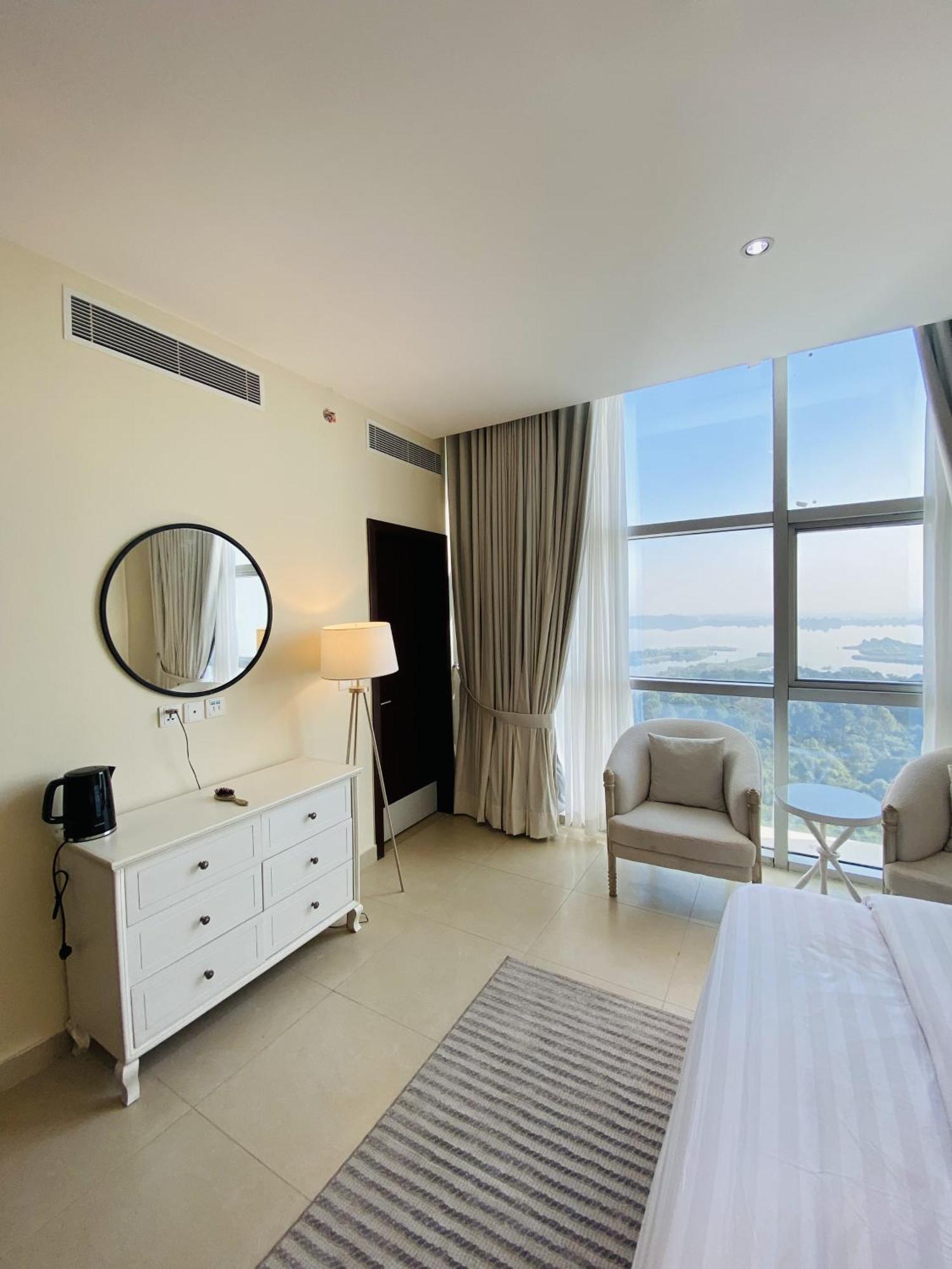 One Constitution Avenue - Apartments By Superhost Stays Исламабад Екстериор снимка