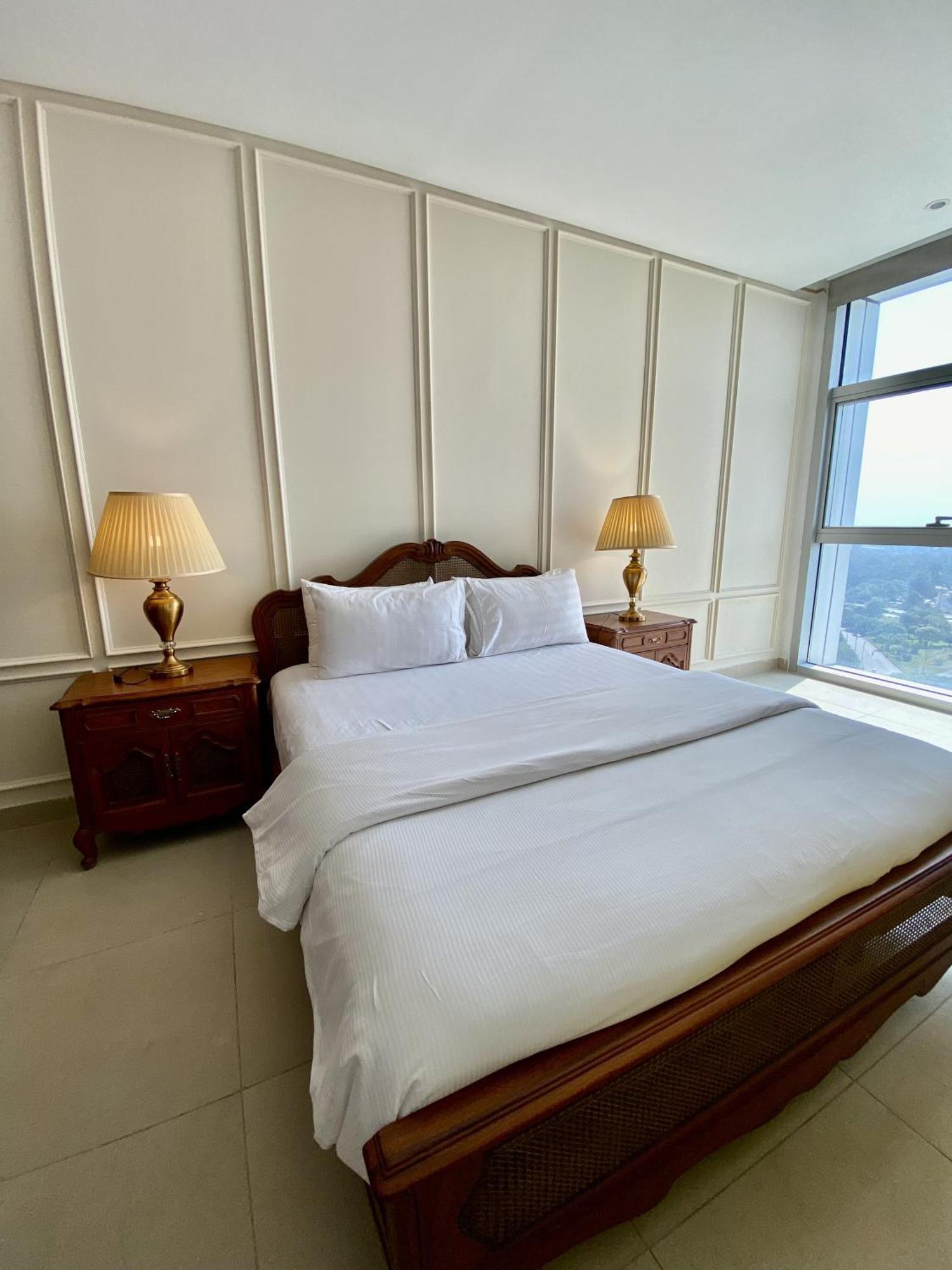 One Constitution Avenue - Apartments By Superhost Stays Исламабад Екстериор снимка